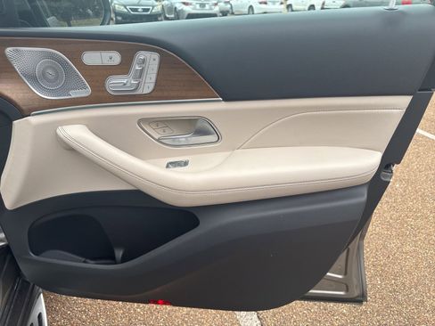 Used 2020 Mercedes-Benz GLE 350 image 23