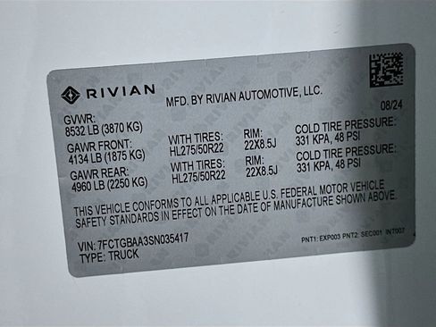 Used 2025 Rivian R1T Adventure image 32