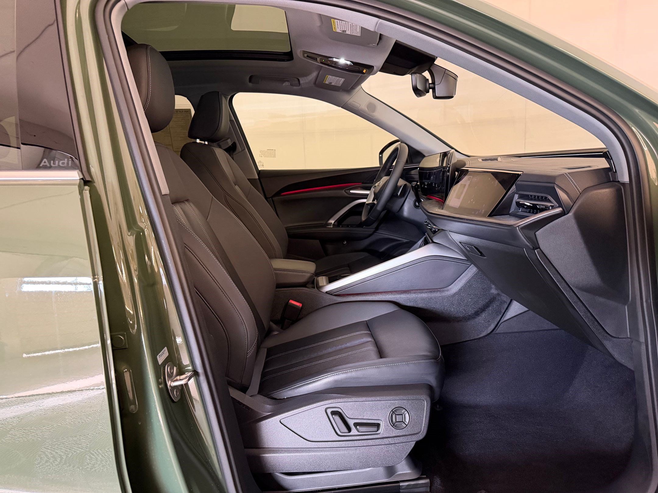 New 2026 Audi Q5 Premium Plus AWD/4WD image 25
