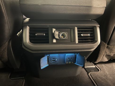 Used 2023 Ford F150 Lightning Lariat image 22