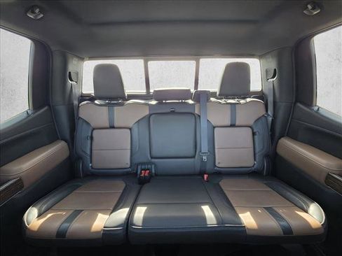 Used 2019 Chevrolet Silverado 1500 High Country image 15