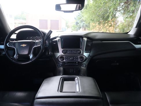 Used 2018 Chevrolet Suburban LT AWD/4WD image 16