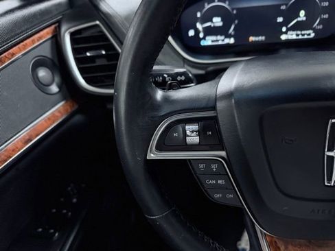 Used 2019 Lincoln Nautilus Reserve AWD/4WD image 28