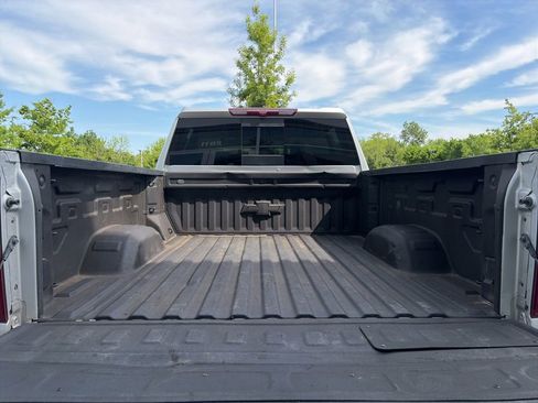 Used 2023 Chevrolet Silverado 2500 LTZ w/ LTZ Convenience Package AWD/4WD image 6