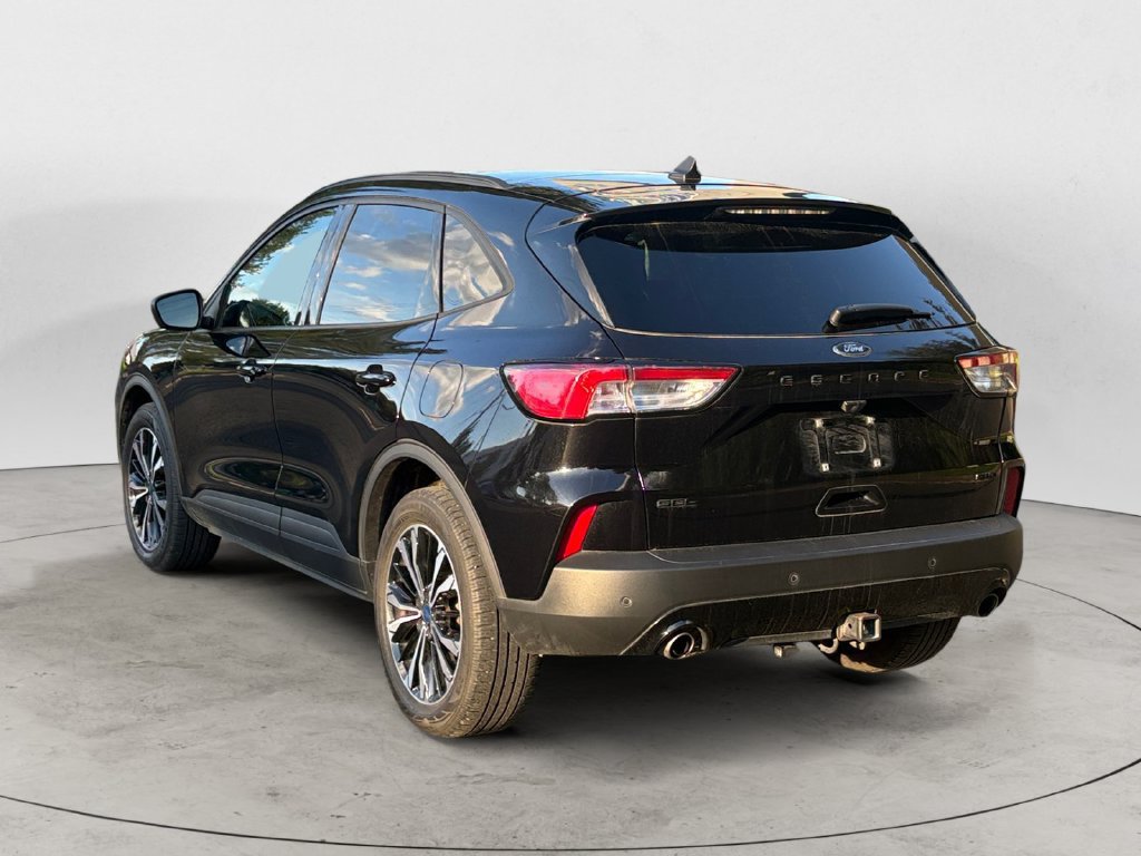 Certified 2022 Ford Escape SEL w/ SEL Stealth AWD Package image 7