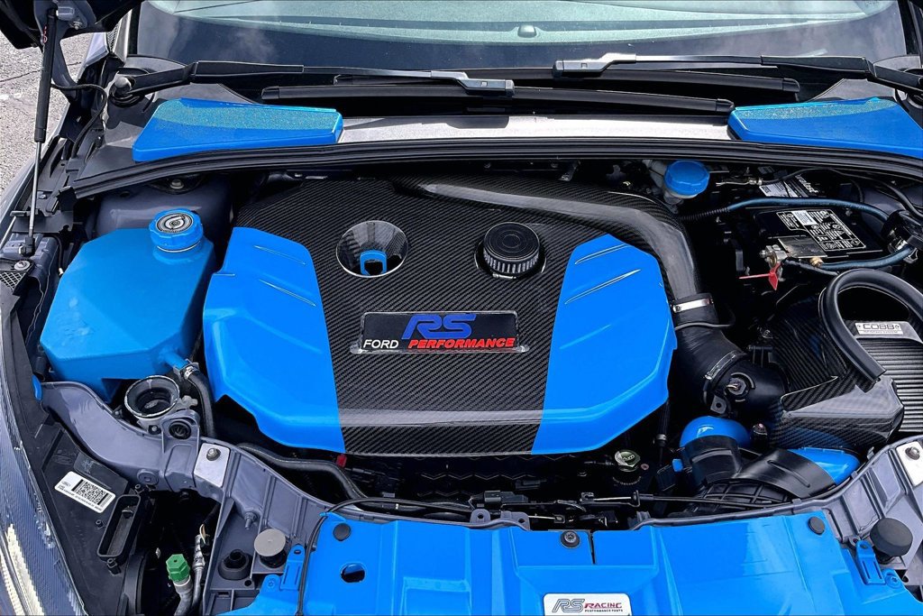 Used 2017 Ford Focus RS AWD/4WD image 11