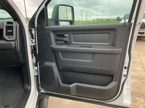 Used 2026 RAM 3500 Tradesman AWD/4WD image 16