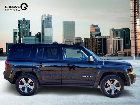 Used 2017 Jeep Patriot High Altitude image 7