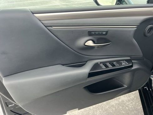 Used 2022 Lexus ES 350 F Sport w/ Accessory Package 2 image 13