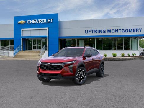New 2026 Chevrolet Trax RS w/ Sunroof Package FWD image 8