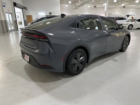 Used 2026 Toyota Prius LE image 9