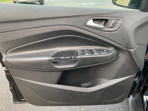 Used 2016 Ford C-MAX Energi SEL w/ Equipment Group 302A image 11