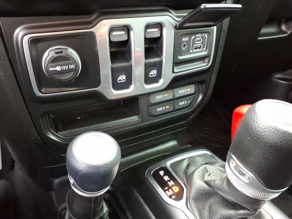 Used 2022 Jeep Wrangler Sport AWD/4WD image 30