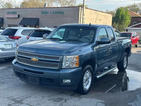 Used 2013 Chevrolet Silverado 1500 LTZ w/ LTZ Plus Package image 3