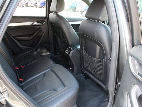 Used 2018 Audi Q3 2.0T Premium image 34