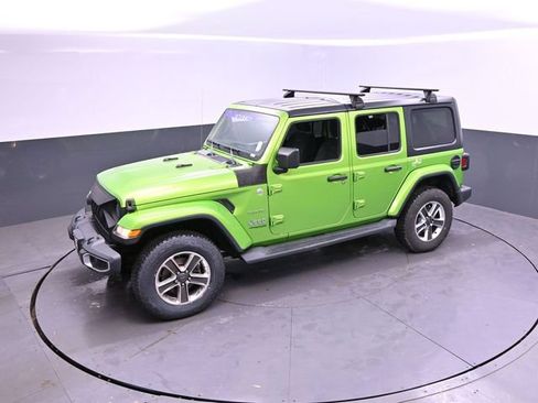 Used 2018 Jeep Wrangler Unlimited Sahara AWD/4WD image 23