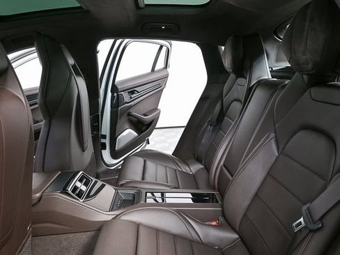 Certified 2026 Porsche Panamera Turbo image 22