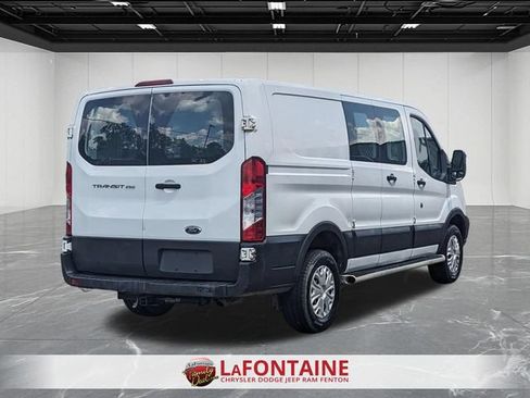Used 2015 Ford Transit 250 130 Low Roof w/ Exterior Upgrade Package RWD image 5