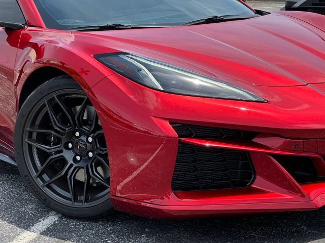 Used 2024 Chevrolet Corvette Z06 RWD image 15