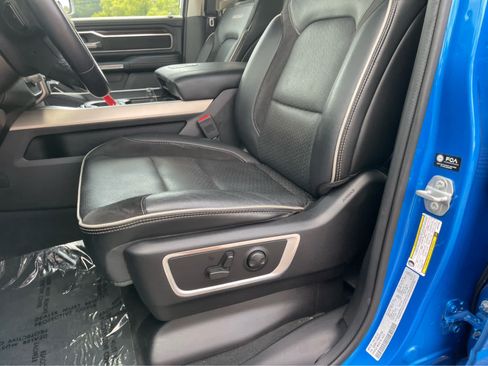Used 2022 RAM 1500 Laramie AWD/4WD image 13