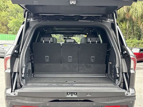 New 2025 Lincoln Navigator Reserve w/ Jet Appearance Package image 11