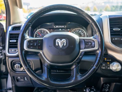 Used 2019 RAM 1500 Laramie image 16