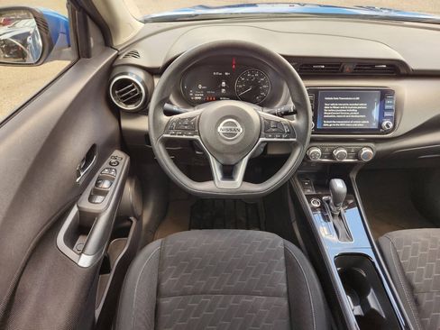 Used 2024 Nissan Kicks SV FWD image 16