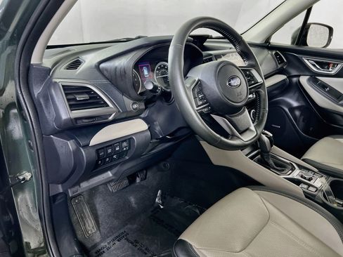 Used 2023 Subaru Forester Limited AWD/4WD image 9