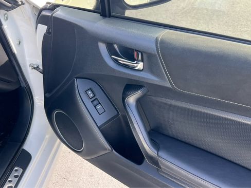 Used 2017 Toyota 86 RWD image 21