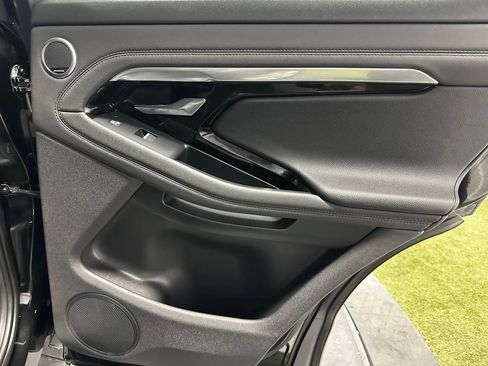 Used 2022 Land Rover Range Rover Evoque R-Dynamic S image 25