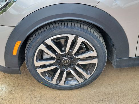 Used 2024 MINI Cooper S w/ Signature Upholstery Package image 5