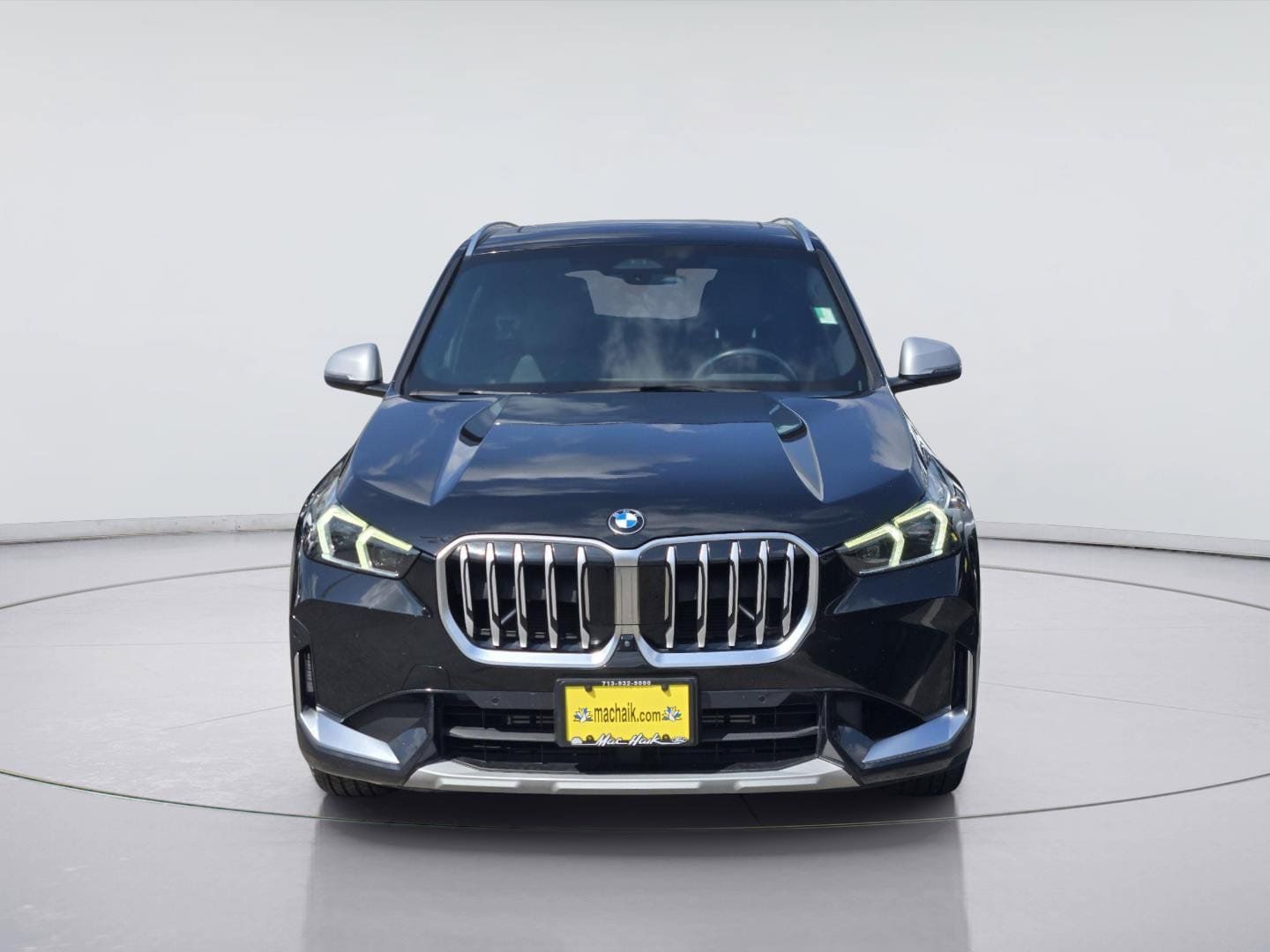 Used 2023 BMW X1 xDrive28i AWD/4WD image 2