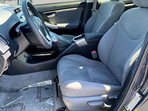 Used 2015 Toyota Prius Two FWD image 7