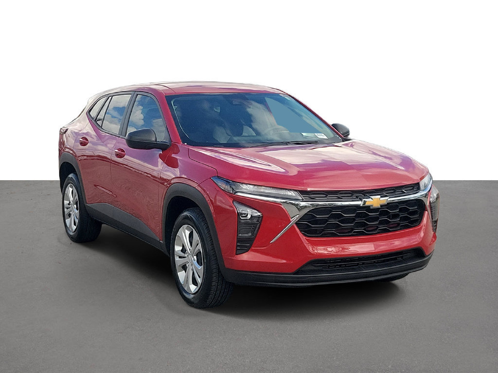 Used 2026 Chevrolet Trax LS FWD image 2