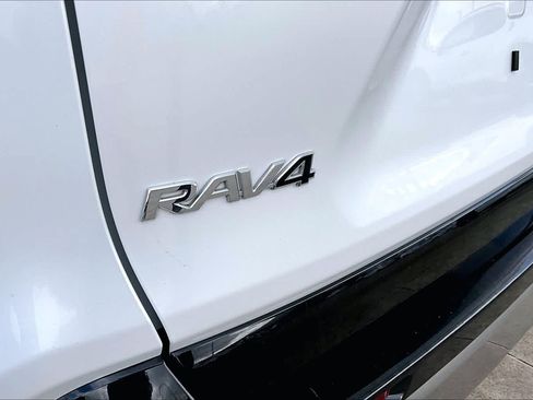 Used 2023 Toyota RAV4 SE AWD/4WD image 31