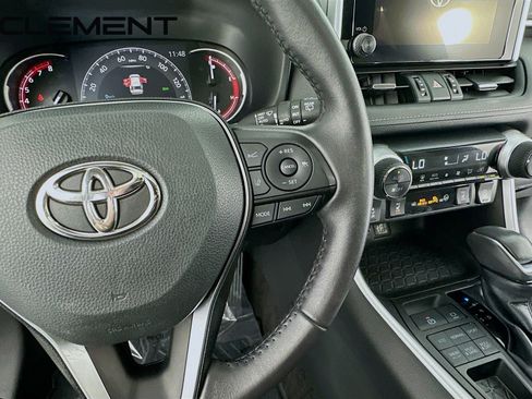 Used 2023 Toyota RAV4 XLE Premium AWD/4WD image 17