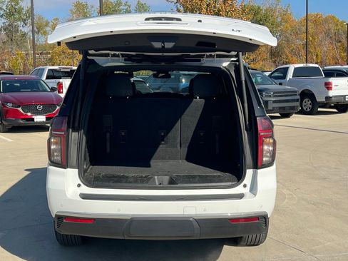 Used 2024 Chevrolet Tahoe LT image 15