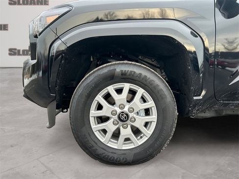 Used 2025 Toyota Tacoma SR5 image 14