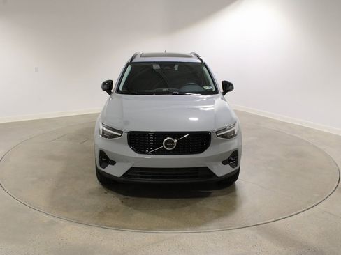 New 2026 Volvo XC40 B5 Plus w/ Protection Package Premier image 2