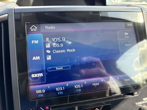 Used 2020 Subaru Crosstrek 2.0i Limited w/ Moonroof Package w/Navigation image 16