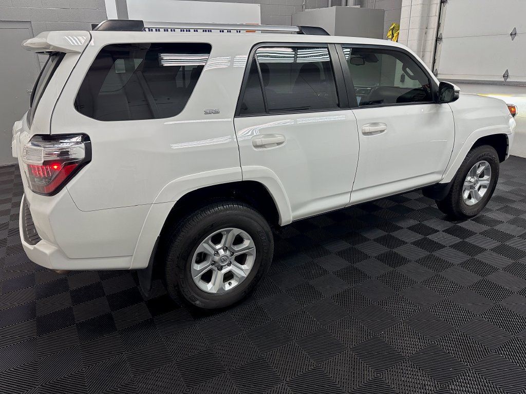 Used 2023 Toyota 4Runner SR5 Premium w/ Moonroof Package AWD/4WD image 11