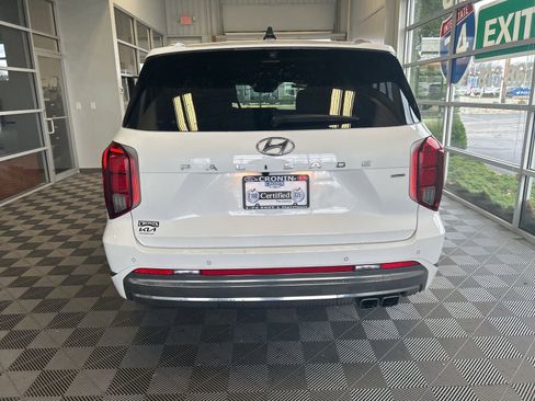 Used 2023 Hyundai Palisade Calligraphy image 5