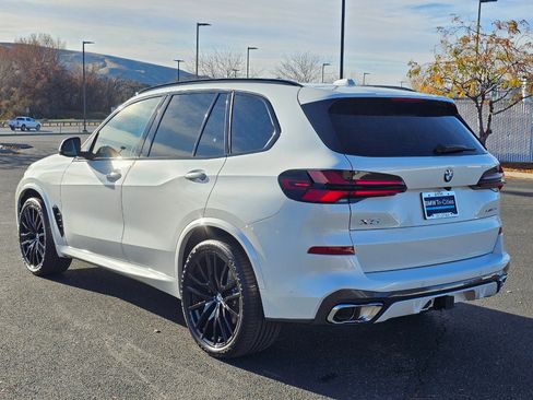 New 2026 BMW X5 xDrive40i w/ M Sport Package image 4