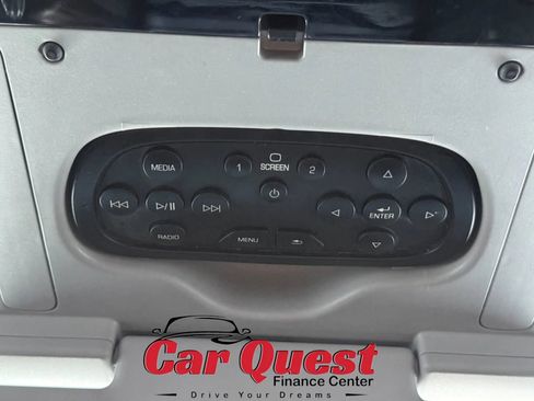 Used 2016 GMC Yukon XL SLT w/ Open Road Package AWD/4WD image 31