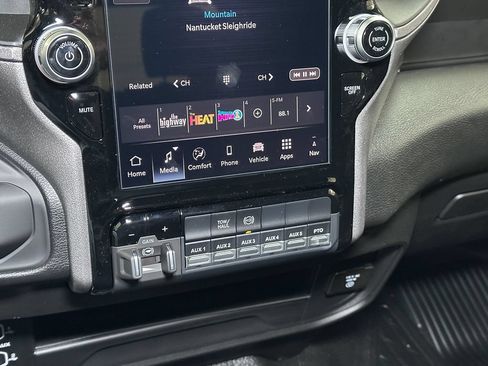 New 2026 RAM 5500 Tradesman AWD/4WD image 26