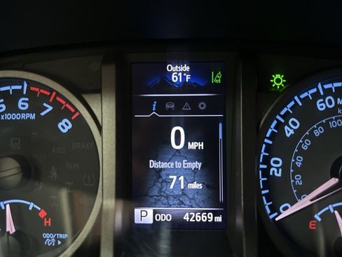 Used 2023 Toyota Tacoma TRD Off-Road w/ Black Out Package (TMS) image 26