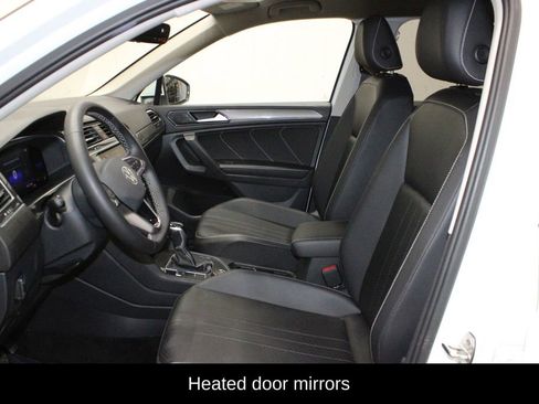 Used 2022 Volkswagen Tiguan SE image 8