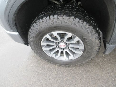Used 2021 GMC Sierra 1500 AT4 AWD/4WD image 16