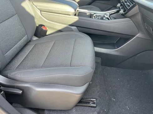 New 2026 Chevrolet Traverse LT image 11