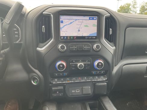 Used 2021 GMC Sierra 2500 AT4 w/ AT4 Premium Plus Package image 7